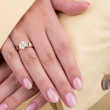 Melano Twisted Heart Clover stone